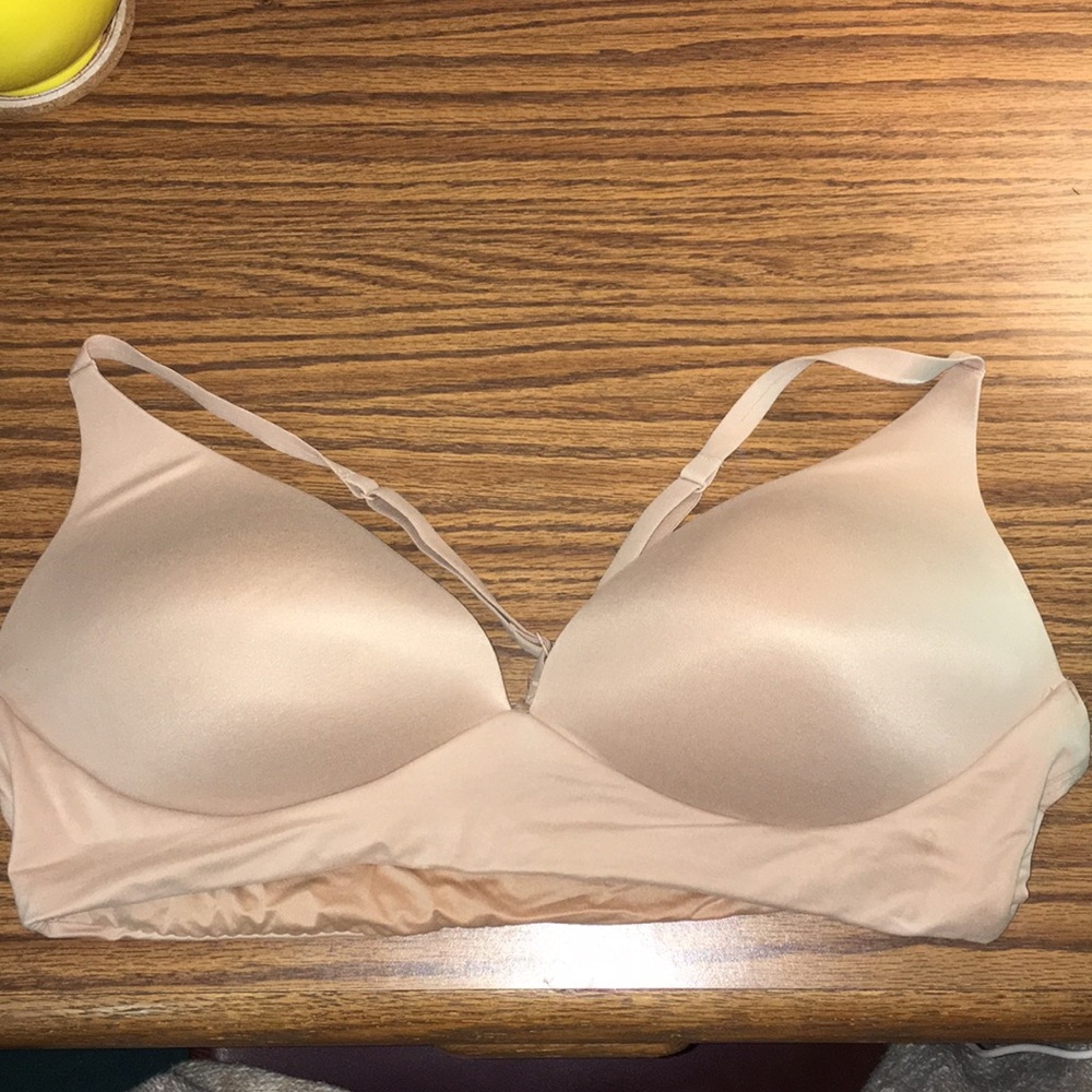 Victoria’s Secret body by Victoria bra 38C